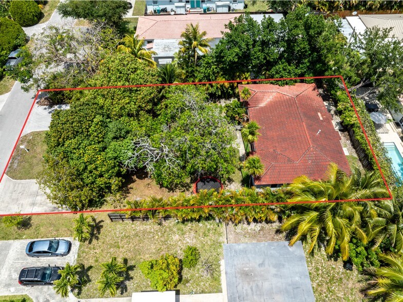 More Photos Of 11105 NE 9th Ave, Biscayne Park Multifamily For Sale