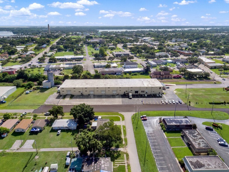 More Photos Of 110 W Interlake Blvd, Lake Placid Warehouse For Lease