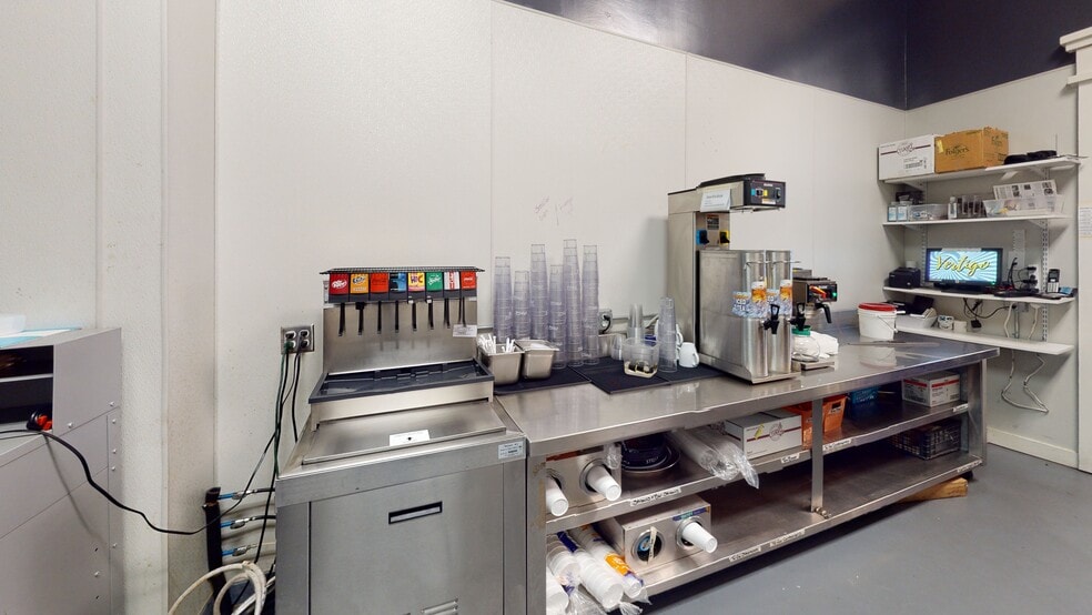 More Photos Of 117 12th St, Columbus Restaurant For Sale