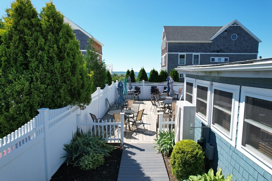 More Photos Of 501 Park Ave, Portsmouth Restaurant For Sale