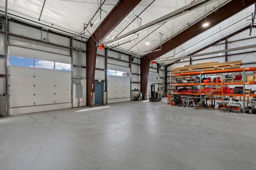 More Photos Of 5740 Boeing Dr, Loveland Warehouse For Sale