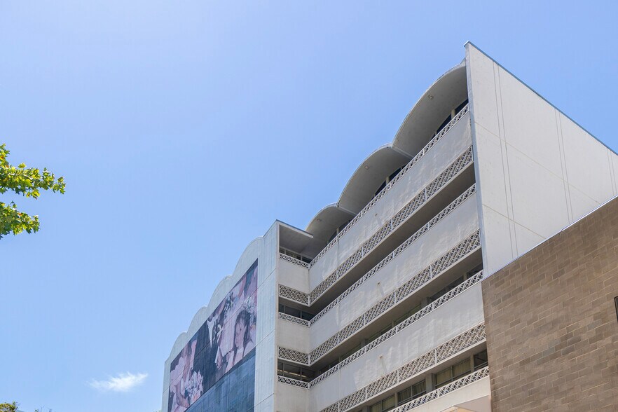 More Photos Of 901 H St, Sacramento Office For Lease