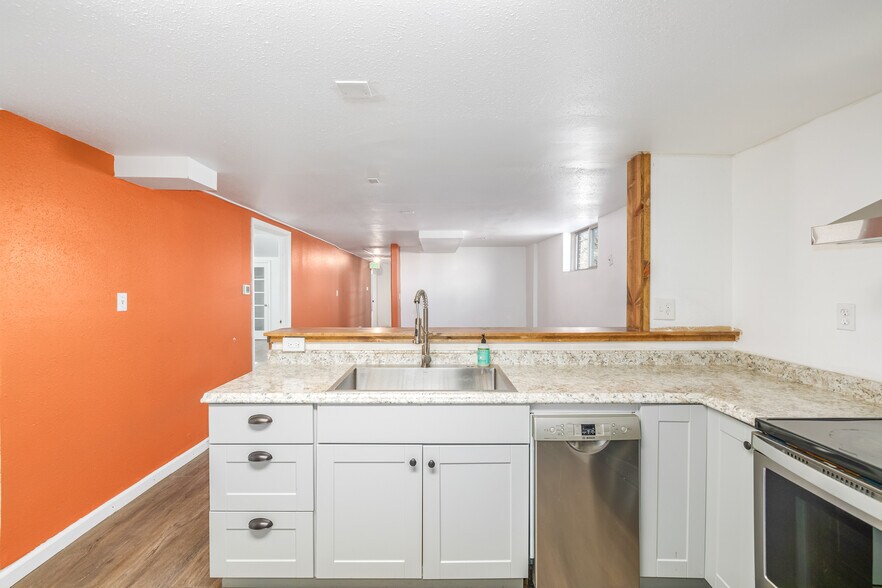 More Photos Of 8221 Bradburn Dr, Westminster Office For Sale