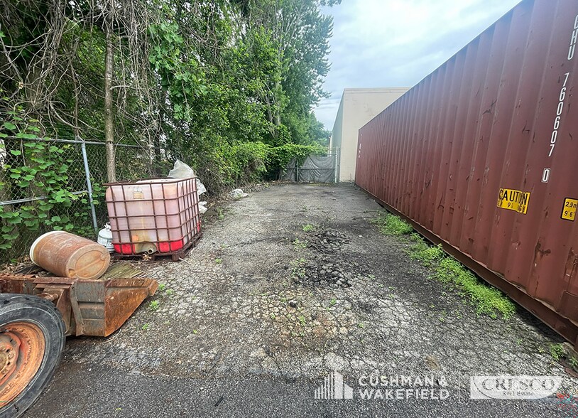 More Photos Of 3455 W 140th St, Cleveland Warehouse For Sale