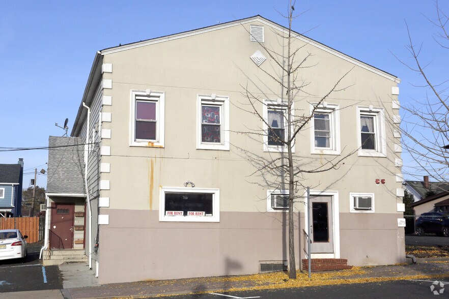 Primary Photo Of 326 S Main St, Manville Storefront Retail Residential For Lease