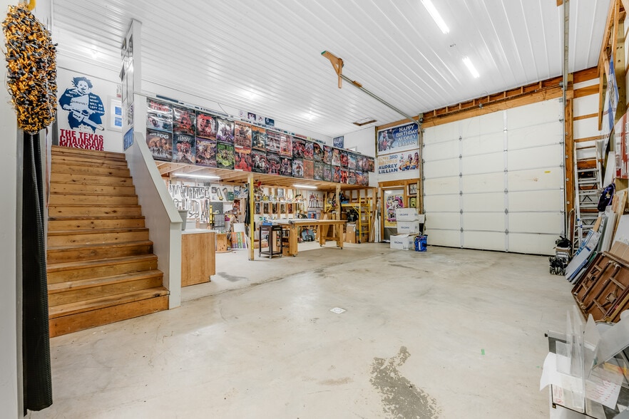More Photos Of 216 Maryland Ave, Nutter Fort Warehouse For Sale
