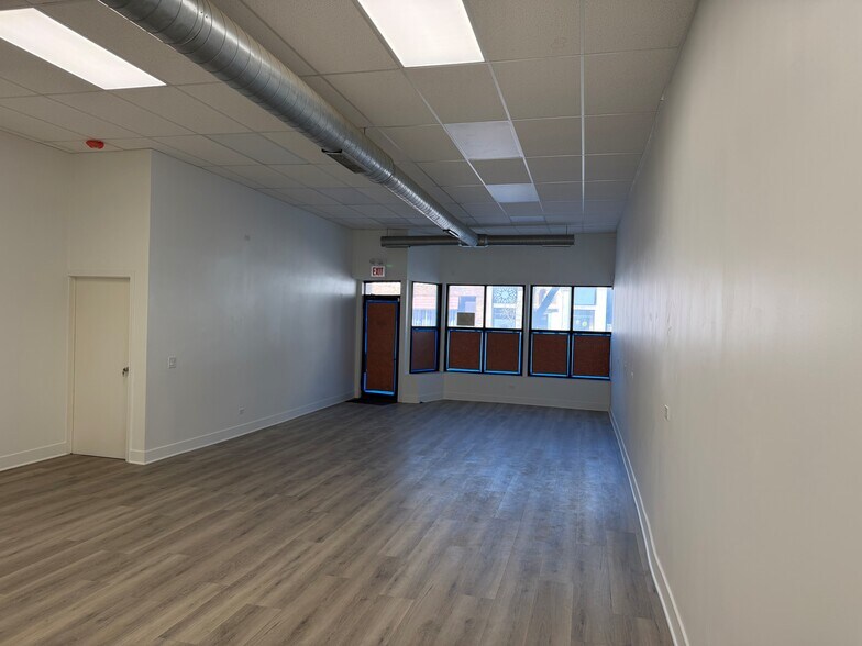 More Photos Of 2057 W Chicago Ave, Chicago General Retail For Lease