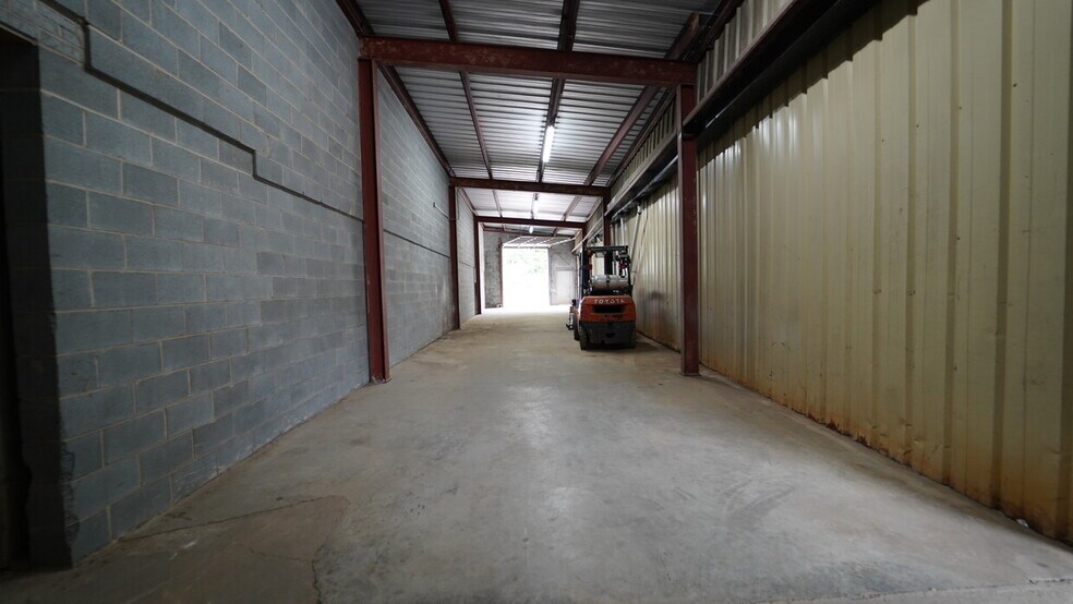 More Photos Of 662 Angus Ct, Rural Hall Light Distribution For Lease