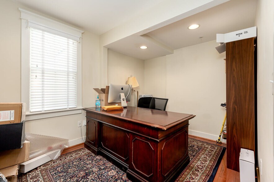 More Photos Of 27 Maryland Ave, Annapolis Office Residential For Lease