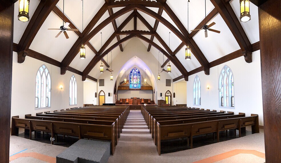 More Photos Of 1900 Oak Park Ave, Berwyn Religious Facility For Sale