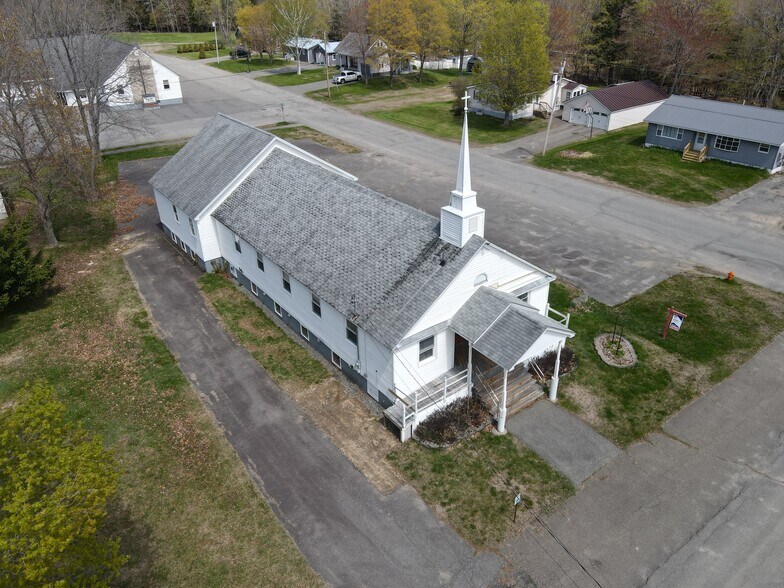 More Photos Of 1 Palm St, East Millinocket Religious Facility For Sale