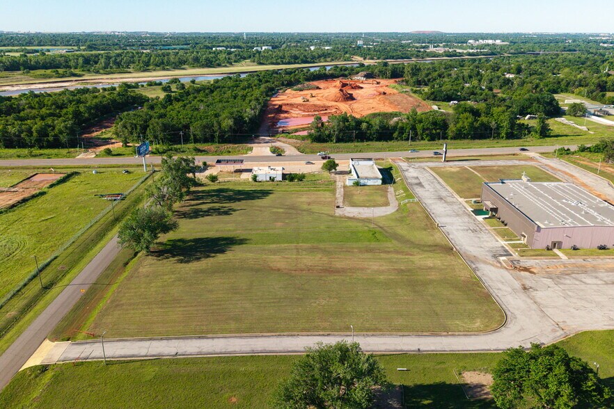 More Photos Of 4627 NE 23rd St, Oklahoma City Religious Facility For Sale