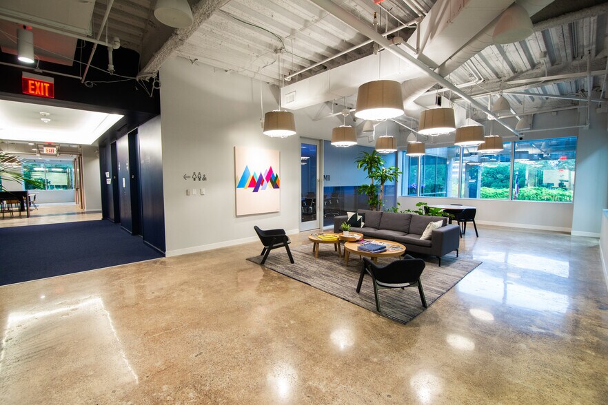 More Photos Of 750 N Saint Paul St, Dallas Coworking Space
