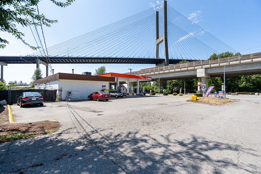 More Photos Of 10240 River Rd, Delta Service Station For Sale
