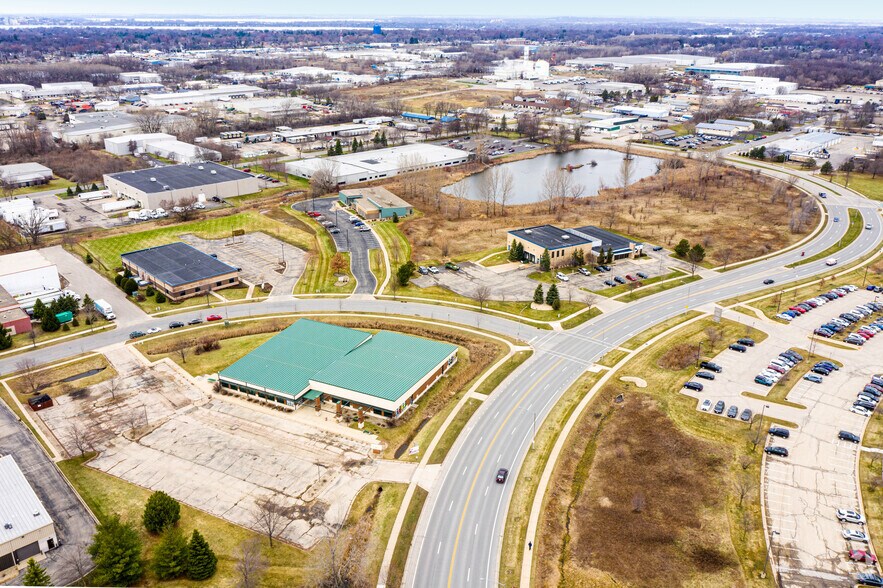 More Photos Of 2702 Agriculture Dr, Madison Office For Lease