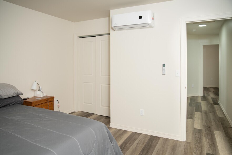 More Photos Of 708-724 Cedar Creek Ave, Montrose Apartments For Sale