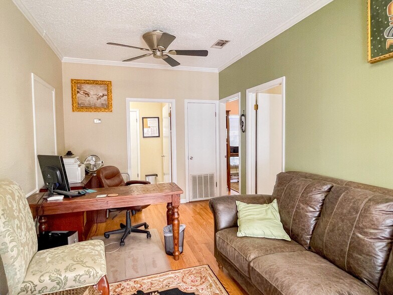 More Photos Of 5525 Superior Dr, Baton Rouge Office For Sale
