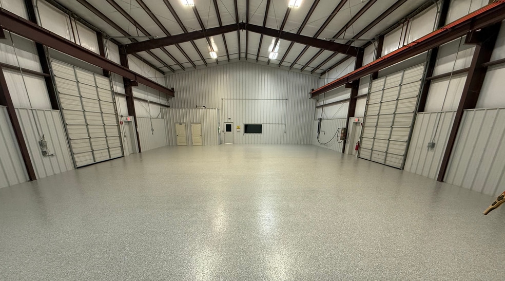 More Photos Of 11424 W County Road 35, Midland Warehouse For Lease