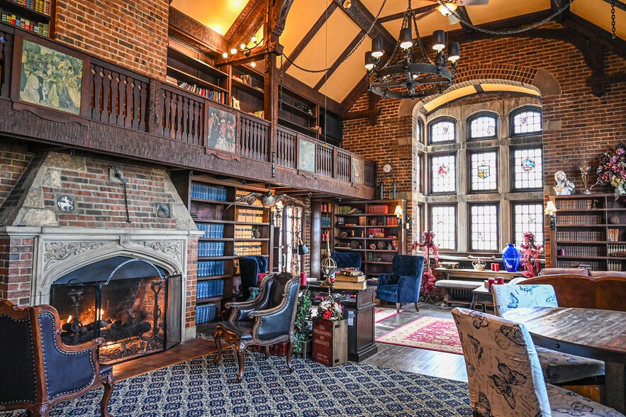 More Photos Of 1272 SW Fillmore St, Topeka Hospitality For Sale