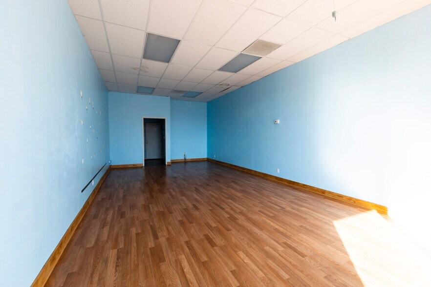 More Photos Of 16320-16334 S Western Ave, Gardena Unknown For Lease