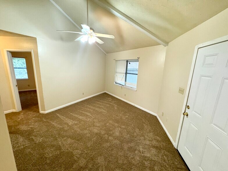 More Photos Of 5745 Horton Ave, Jackson Apartments For Sale