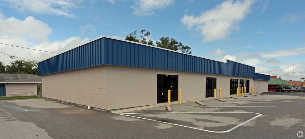 More Photos Of 2315 25th Ave, Gulfport Freestanding For Lease