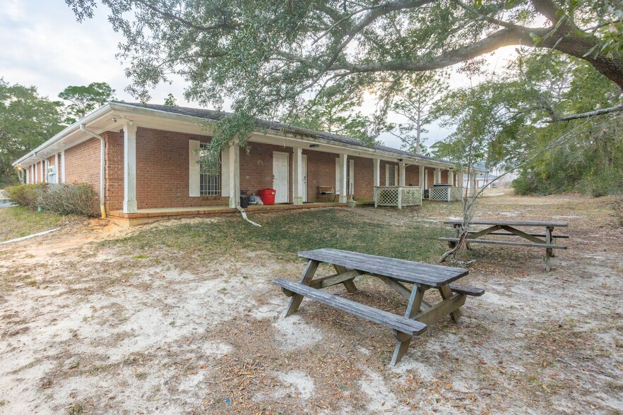 More Photos Of 8800 University Pky, Pensacola Medical For Sale