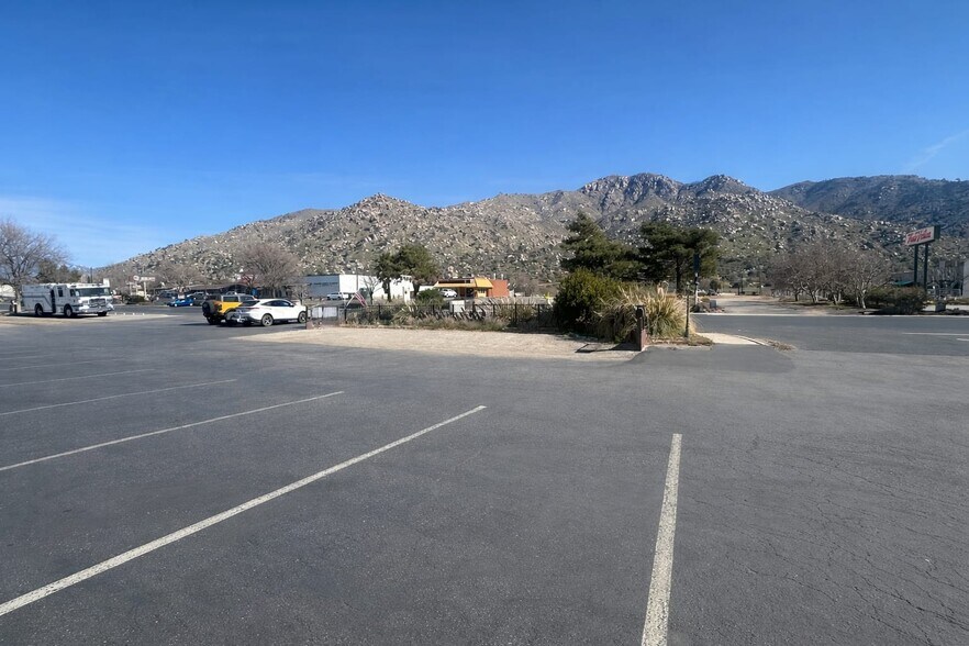 More Photos Of 6101 Lake Isabella Blvd, Lake Isabella Storefront For Sale
