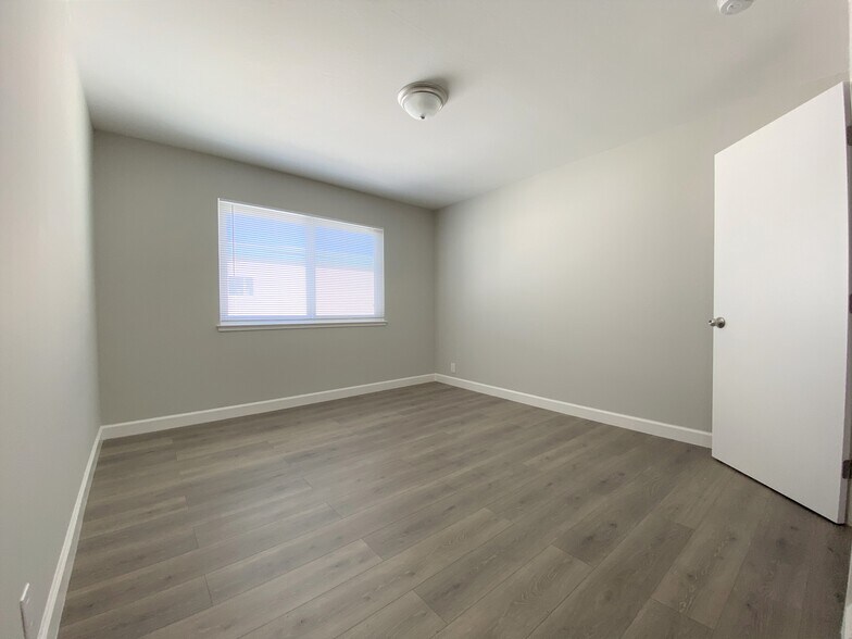 More Photos Of 631 Masonic Way, Belmont Apartments For Sale