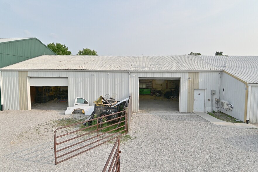 More Photos Of 115 N Chestnut St, Monrovia Auto Repair For Sale