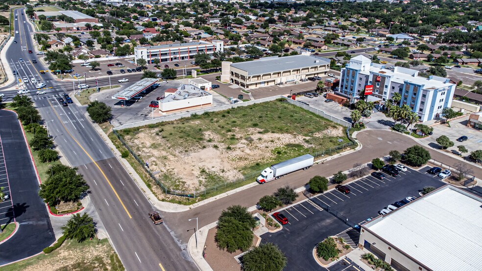 More Photos Of 221 Calle Del Norte, Laredo Land For Sale