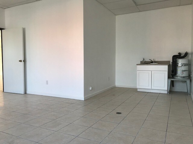 More Photos Of 13250 Rosecrans Ave, Norwalk Storefront For Lease