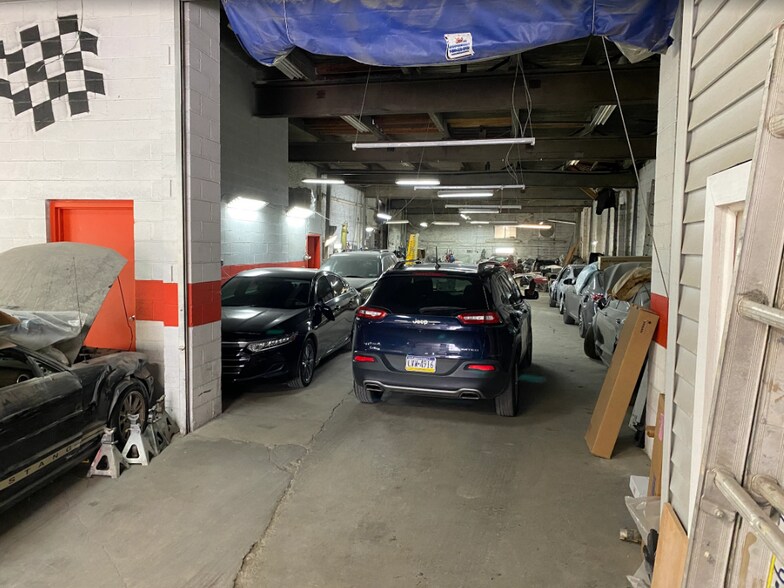 More Photos Of 1931 Point Breeze Ave, Philadelphia Auto Repair For Lease