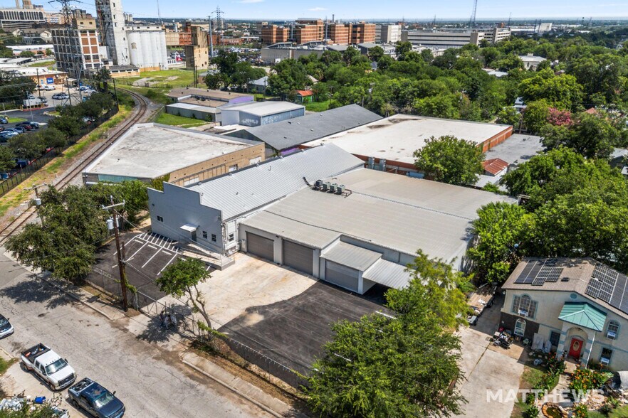 Primary Photo Of 730 Perez St, San Antonio Manufacturing For Sale
