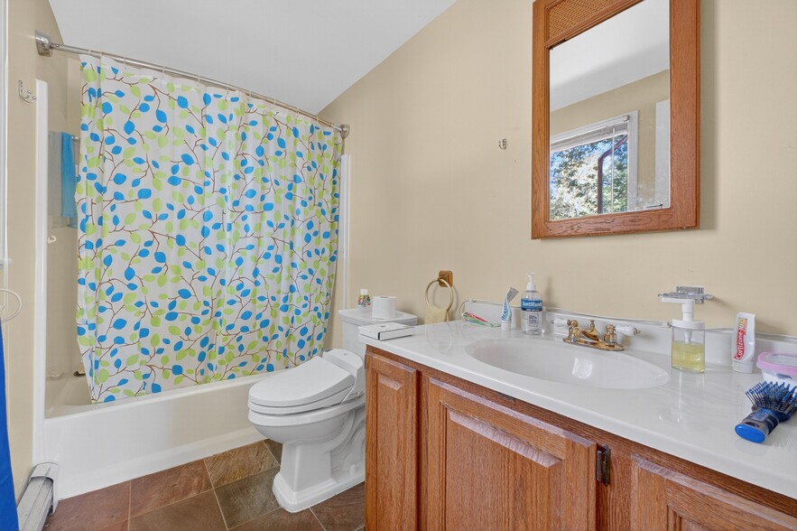 More Photos Of 2 Renee Gate St, Cortlandt Manor Office For Sale