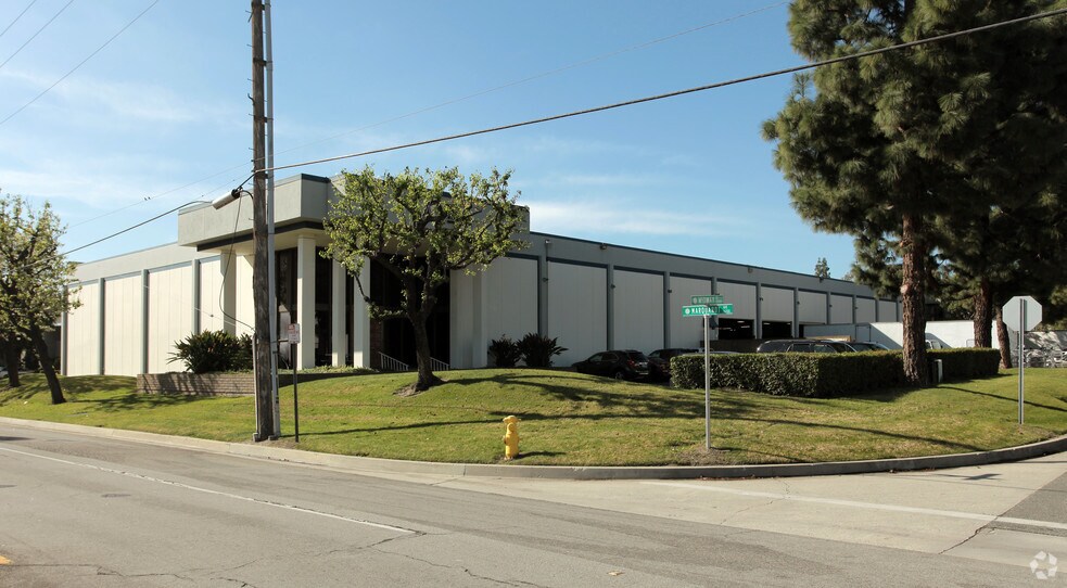 Primary Photo Of 13758-13760 Midway St, Cerritos Warehouse For Lease