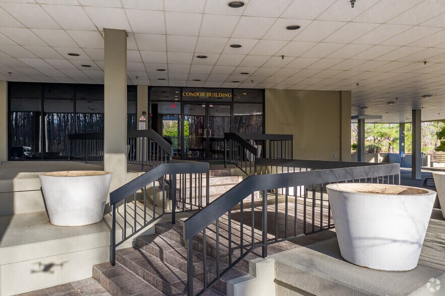 More Photos Of 75 Lane Rd, Fairfield Office For Lease