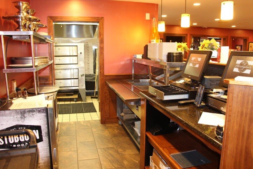 More Photos Of 5626 W Lincoln Hwy, Parkesburg Restaurant For Sale