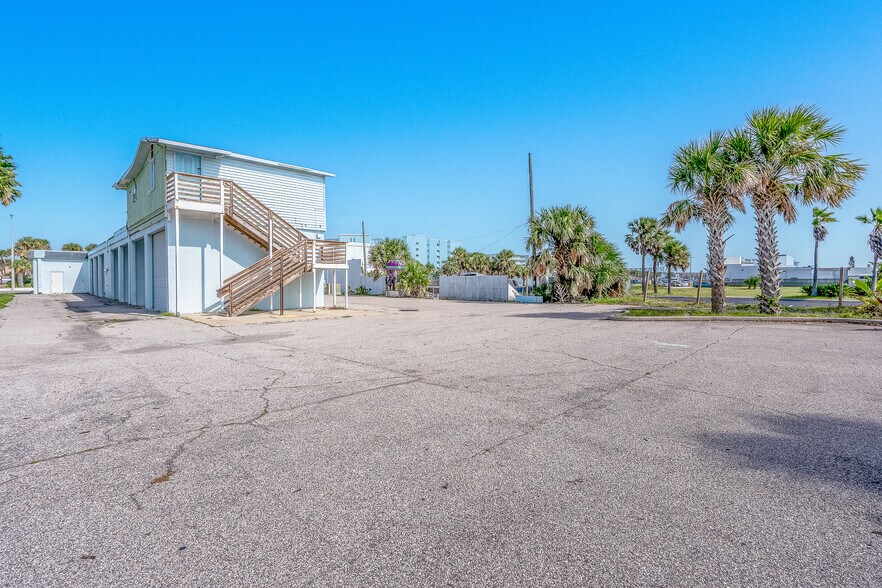 More Photos Of 2120 S Atlantic Ave, Daytona Beach Storefront Retail Office For Sale