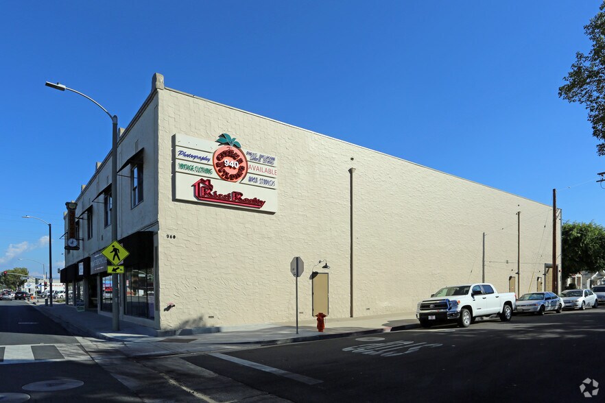 More Photos Of 940 W Chapman Ave, Orange Loft Creative Space For Lease