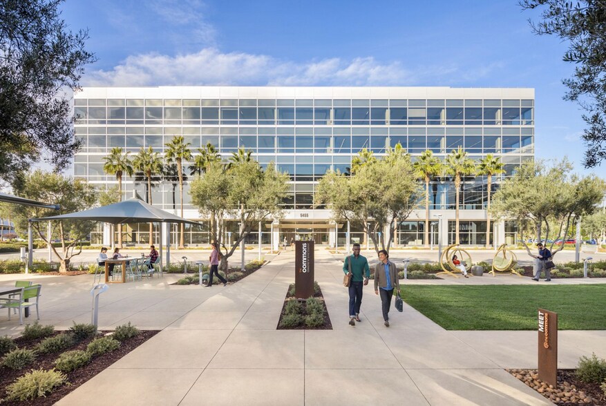 More Photos Of 2600 Great America Way, Santa Clara Office For Lease