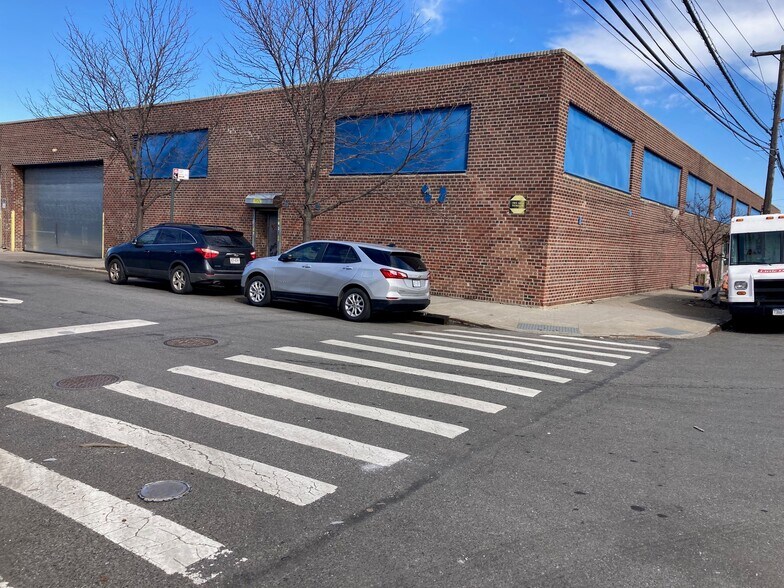More Photos Of 529 Cozine St, Brooklyn Warehouse For Lease