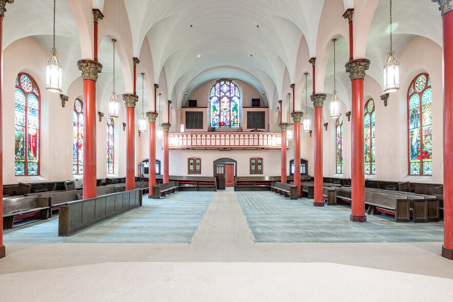 More Photos Of 85 Pulaski St, Torrington Religious Facility For Sale