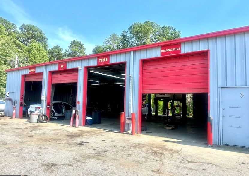 More Photos Of 2342 North Expressway, Griffin Auto Repair For Sale