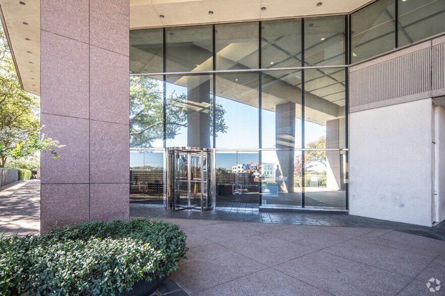 More Photos Of 12001 N Central Expy, Dallas Office For Lease