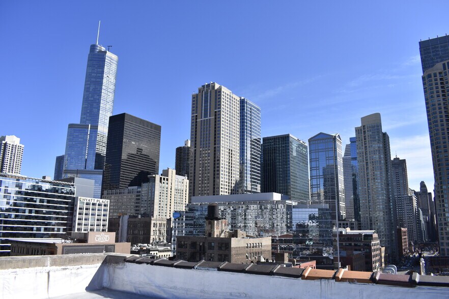 More Photos Of 540 N LaSalle St, Chicago Loft Creative Space For Lease