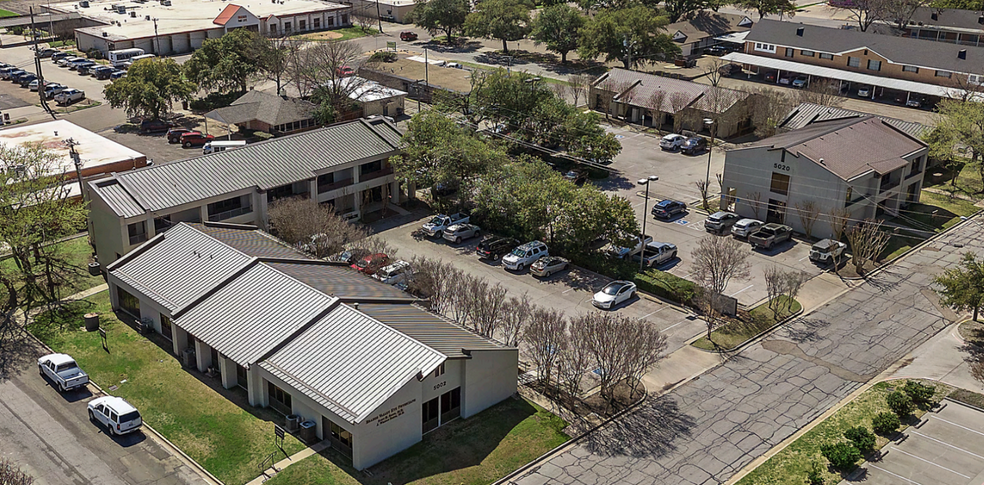 Primary Photo Of 5006 Lakeland Cir, Waco Office For Sale