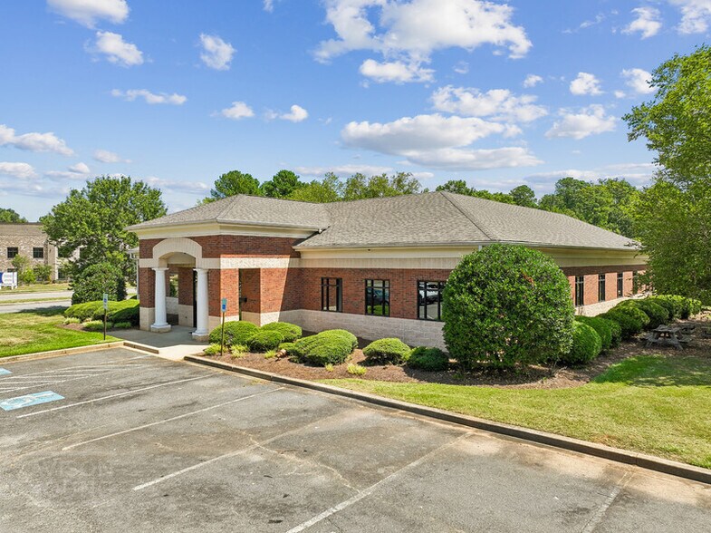 More Photos Of 500 Lakeshore Pky, Rock Hill Medical For Sale