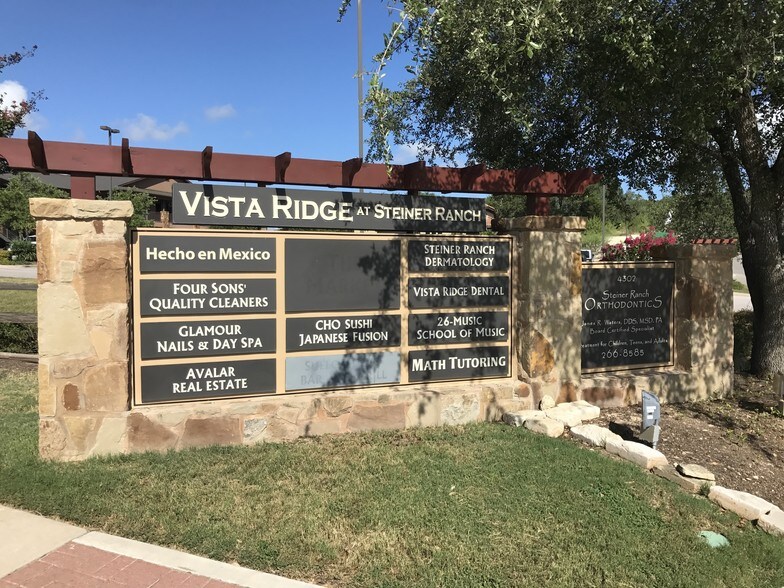 More Photos Of 4300 N Quinlan Park Rd, Austin Unknown For Lease