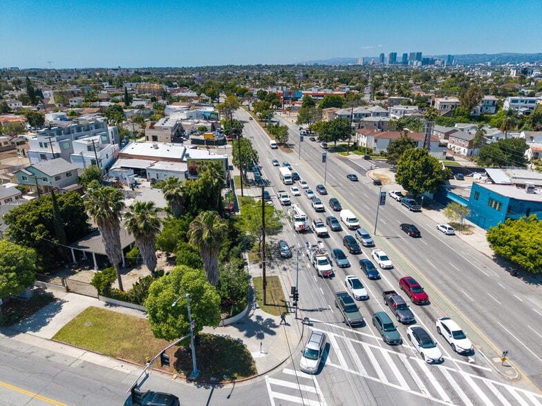 More Photos Of 5506 Venice Blvd, Los Angeles Medical For Sale